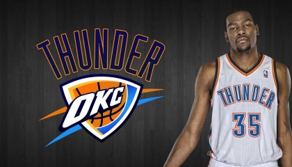 bbin平台-温网惊现扣杀式发球，NBA球星跨界挑战，网球场上演篮球暴扣戏码！
